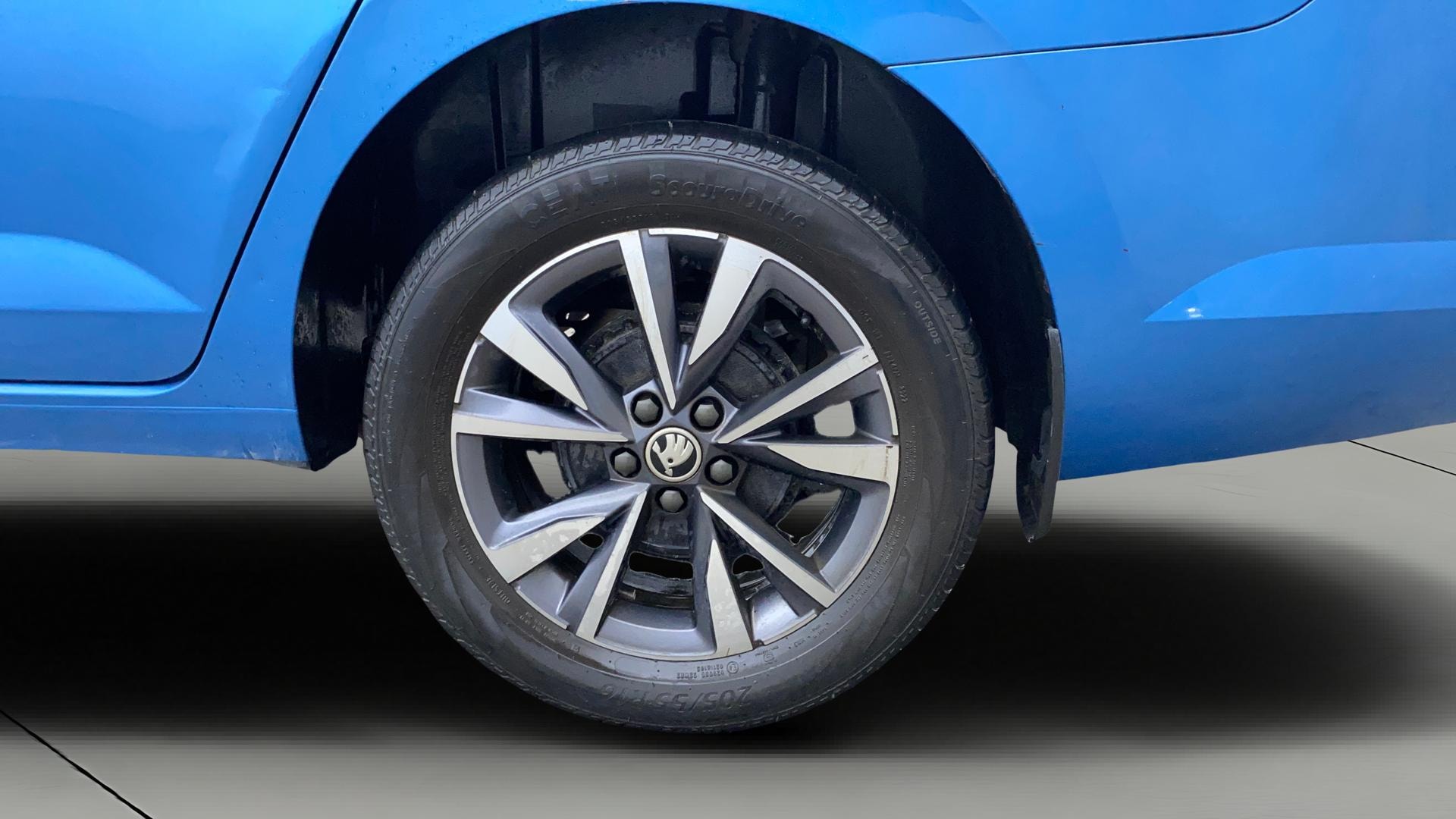 View 2022 Skoda Slavia Style 1.0 TSI AT Image 8 Used 2022 Skoda Slavia Style 1.0 TSI AT Image 8