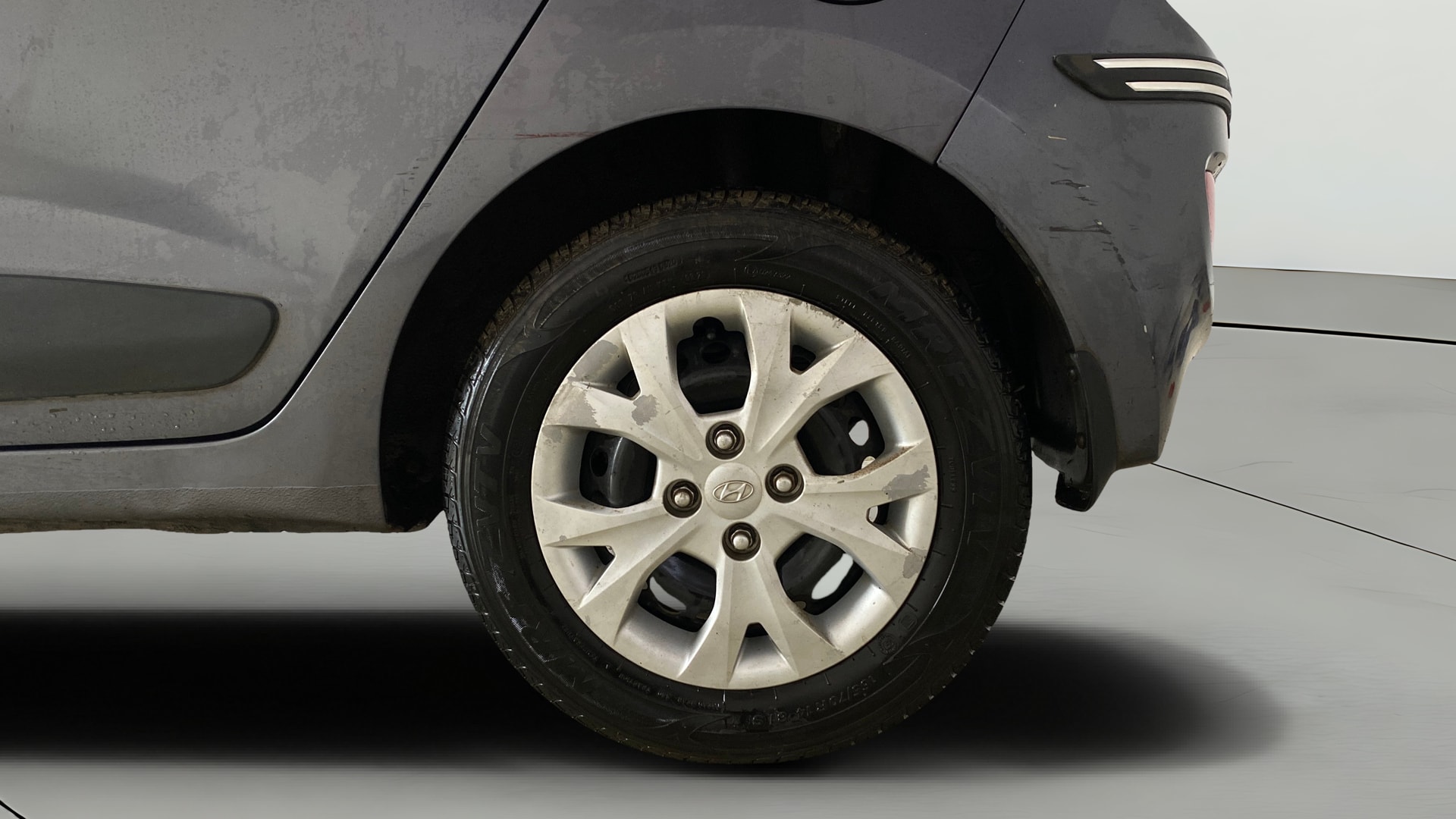 View 2015 Hyundai Grand i10 Sportz 1.2 Kappa Image 11 Used 2015 Hyundai Grand i10 Sportz 1.2 Kappa Image 11