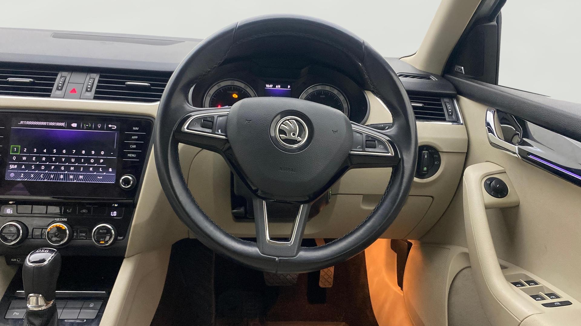 View 2017 Skoda Octavia 1.8 Style Plus TSI AT Image 13 Used 2017 Skoda Octavia 1.8 Style Plus TSI AT Image 13