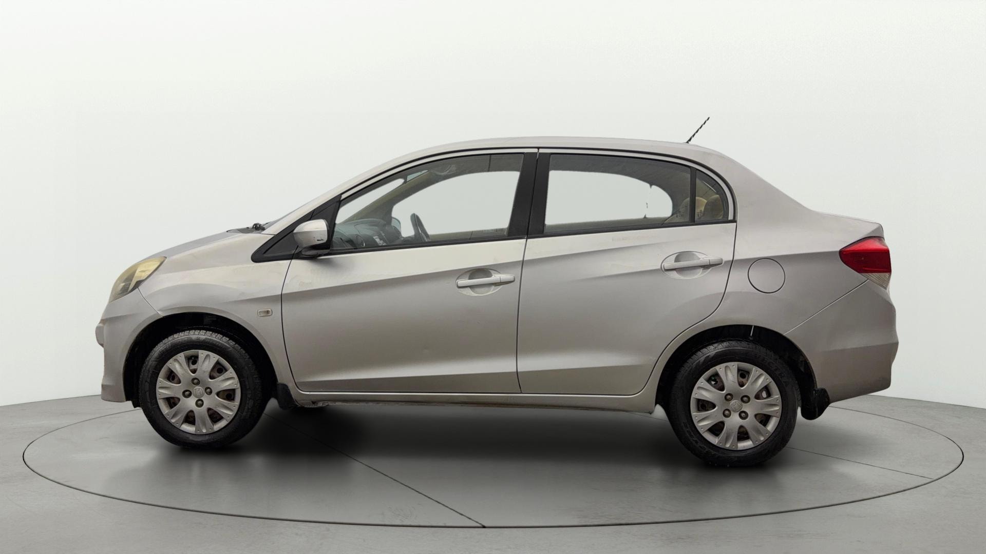View 2014 Honda Amaze E MT Petrol BS IV Image 5 Used 2014 Honda Amaze E MT Petrol BS IV Image 5