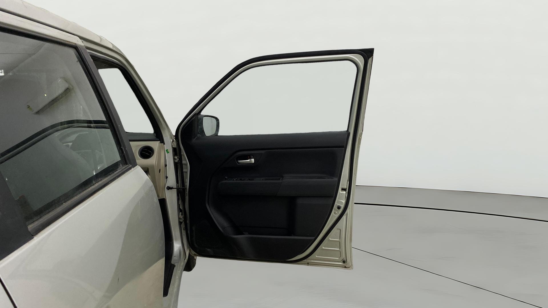 View 2019 Maruti Suzuki 1000 Base Variant Image 43 Used 2019 Maruti Suzuki 1000 Base Variant Image 43