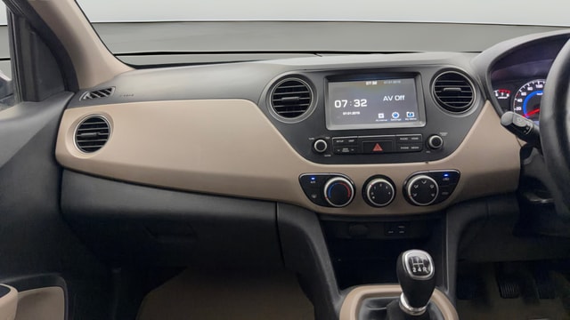 View Hyundai Grand i10 Image 17 Used Hyundai Grand i10 Image 17