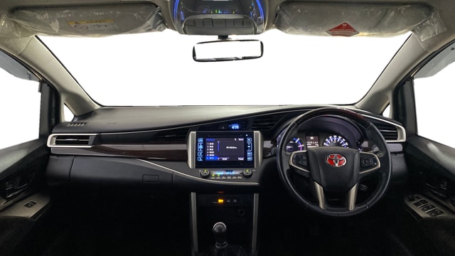 View Toyota Innova Crysta Image 17 Used Toyota Innova Crysta Image 17