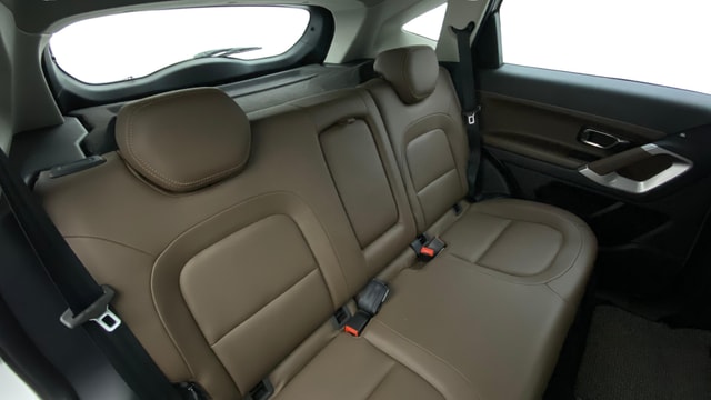 View Tata Harrier Image 37 Used Tata Harrier Image 37