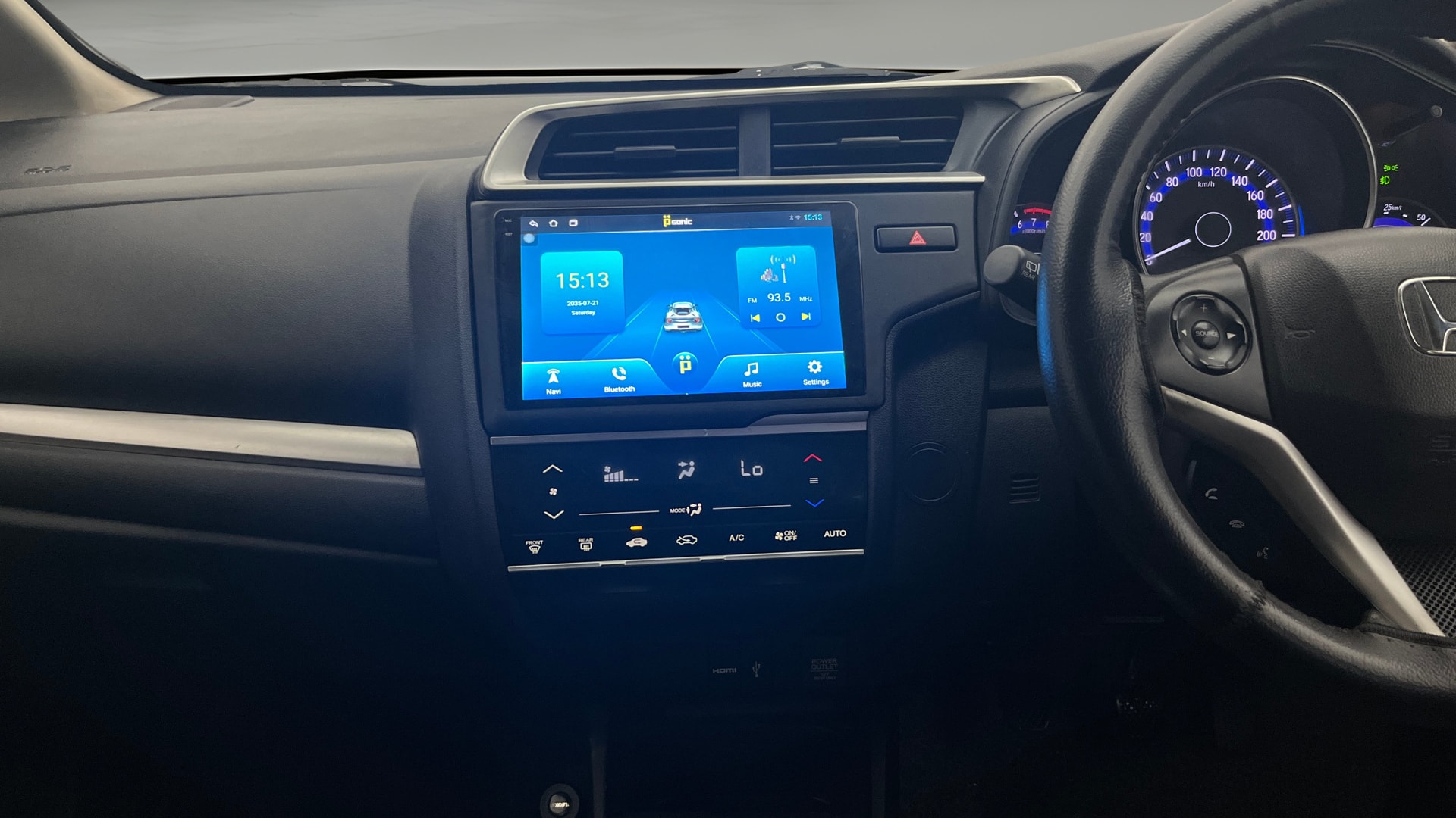 View 2018 Honda WR-V S MT Diesel Edge Edition Image 17 Used 2018 Honda WR-V S MT Diesel Edge Edition Image 17