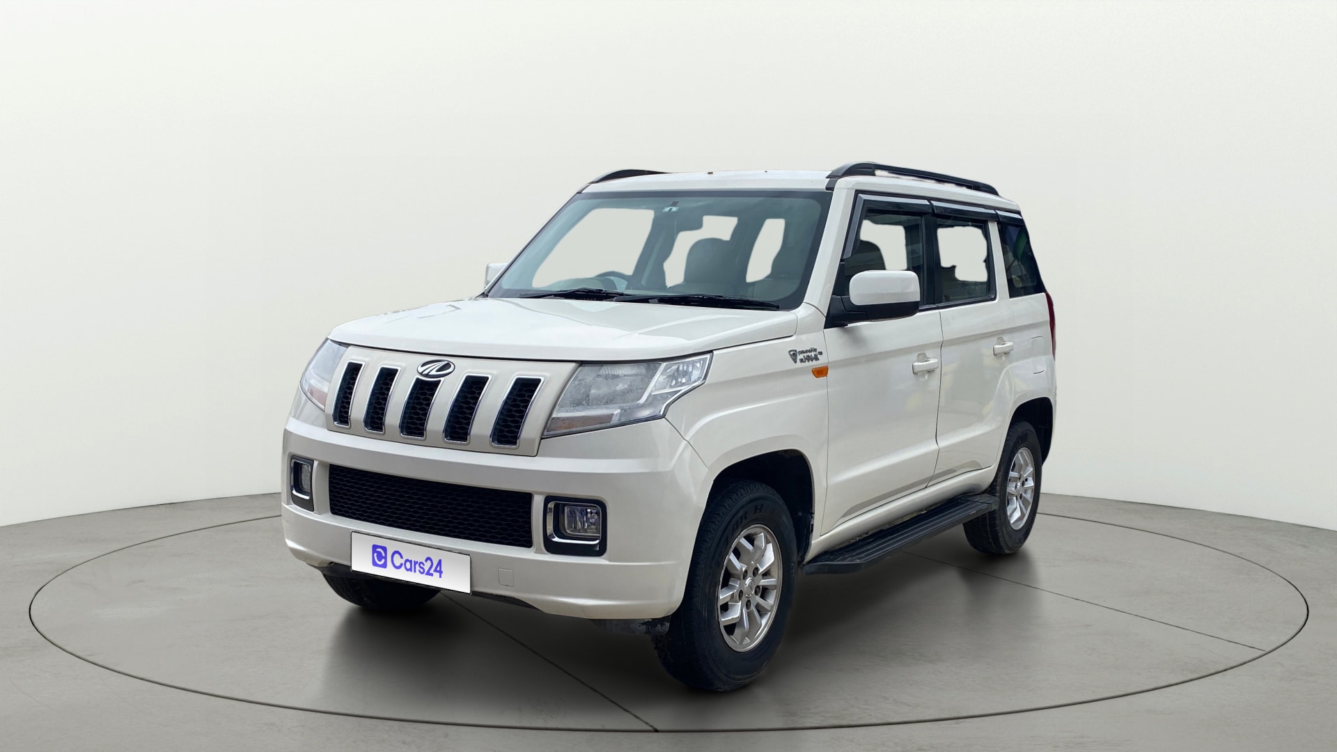 View 2017 Mahindra TUV300 T8 Image 21 Used 2017 Mahindra TUV300 T8 Image 21