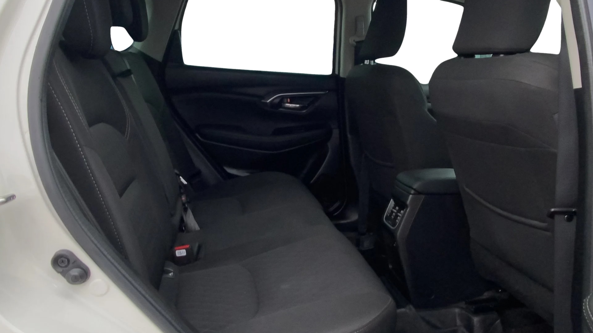 View 2026 Toyota Urban Cruiser Hyryder S e-Drive 2WD HYBRID Image 31 Used 2026 Toyota Urban Cruiser Hyryder S e-Drive 2WD HYBRID Image 31