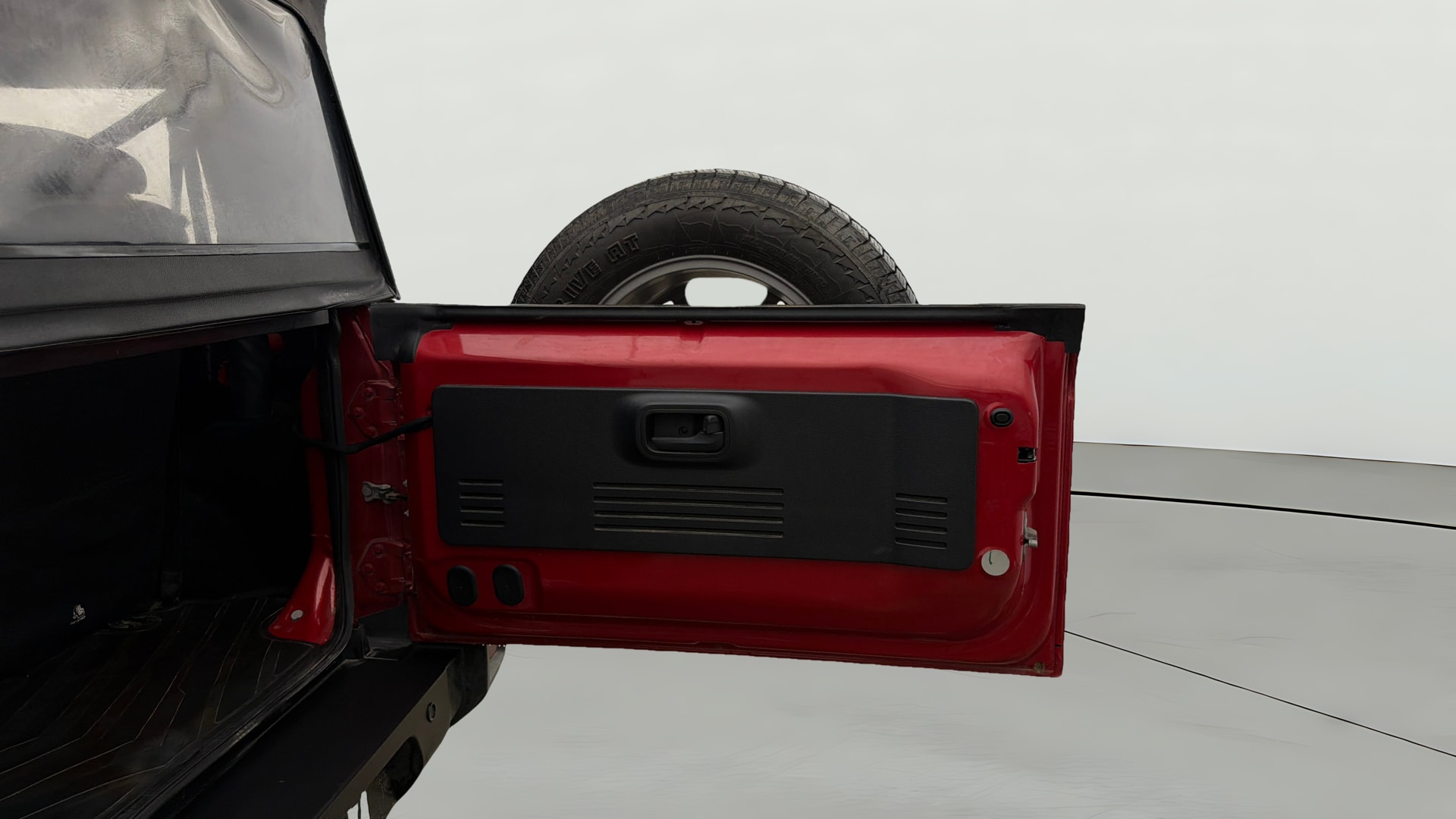 View 2023 Mahindra Thar AX Standard Manual Soft Top 6 Seater Image 16 Used 2023 Mahindra Thar AX Standard Manual Soft Top 6 Seater Image 16