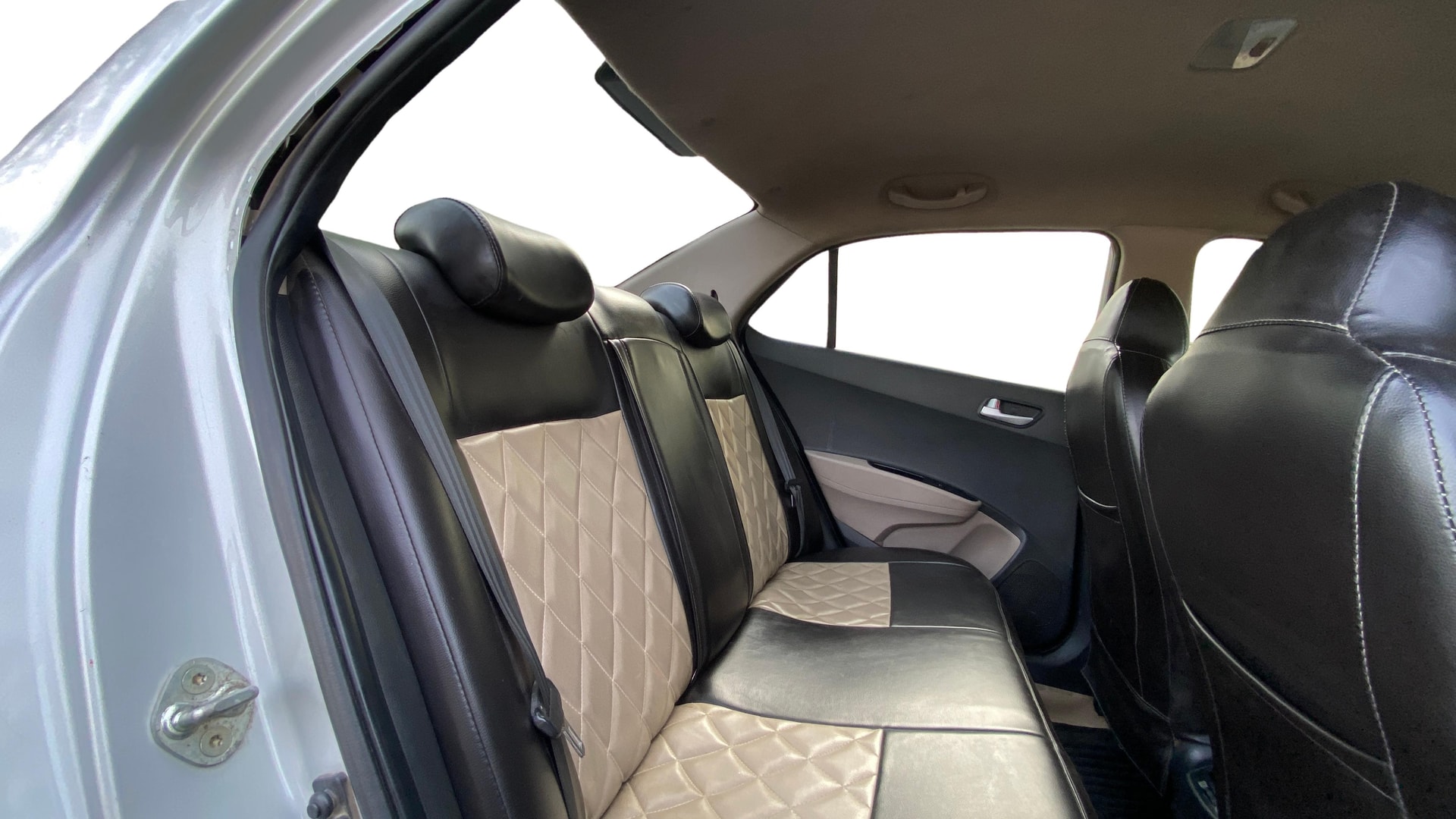 View 2018 Hyundai Xcent SX Petrol Image 29 Used 2018 Hyundai Xcent SX Petrol Image 29