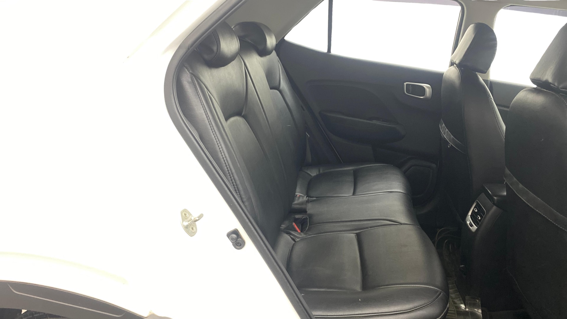 View 2020 Hyundai Venue SX Plus 1.0 Petrol AT Image 31 Used 2020 Hyundai Venue SX Plus 1.0 Petrol AT Image 31