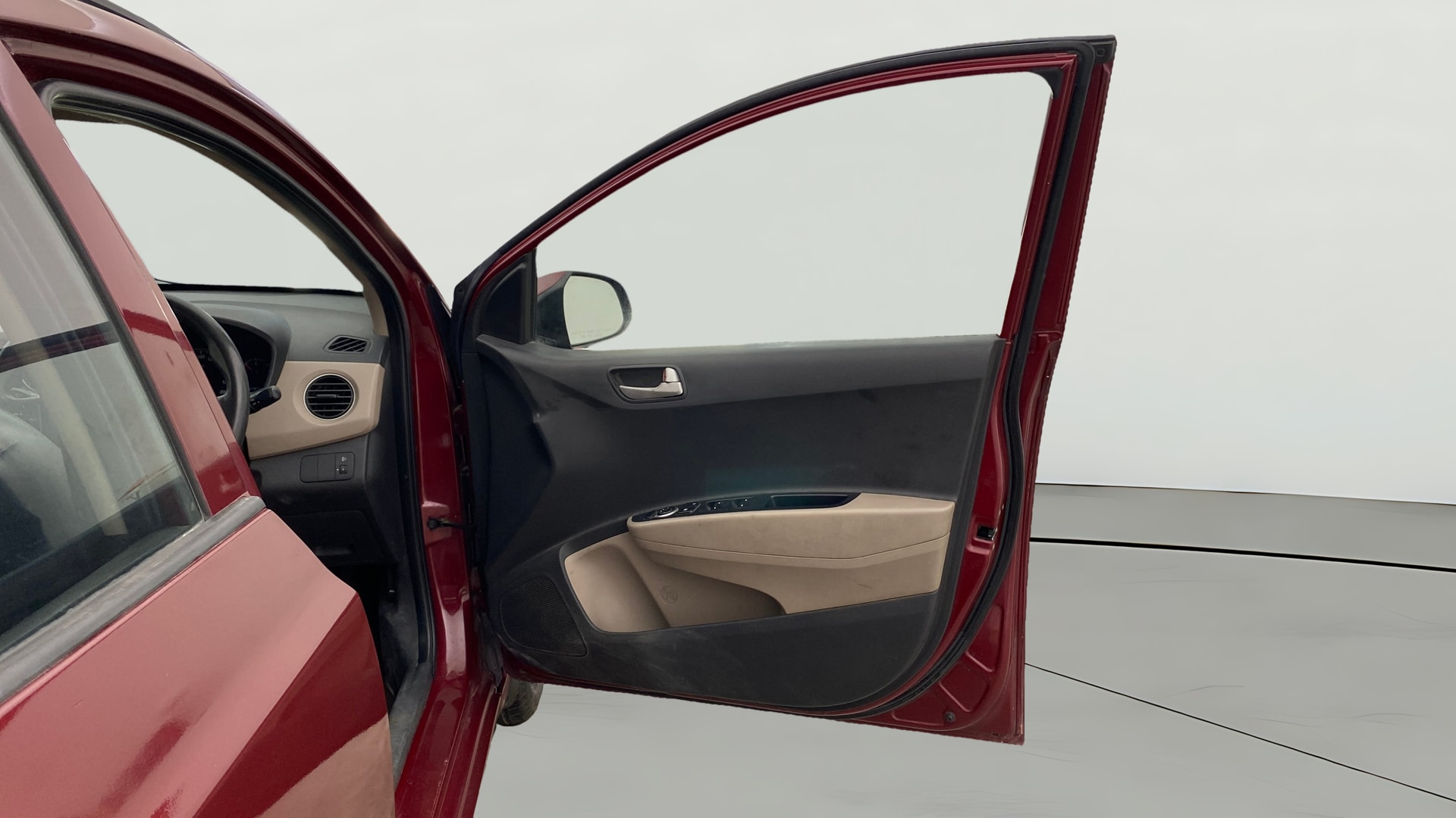 View 2015 Hyundai Grand i10 Sportz 1.2 Kappa Image 43 Used 2015 Hyundai Grand i10 Sportz 1.2 Kappa Image 43