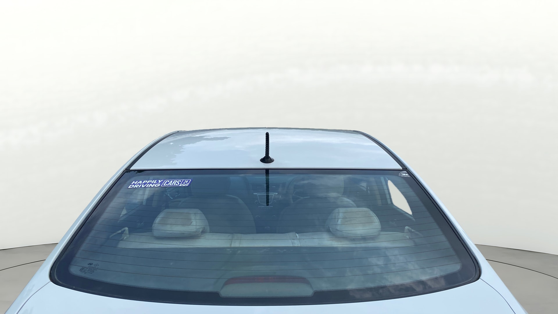 View 2014 Hyundai Fluidic Verna 1.6 VTVT SX Image 4 Used 2014 Hyundai Fluidic Verna 1.6 VTVT SX Image 4