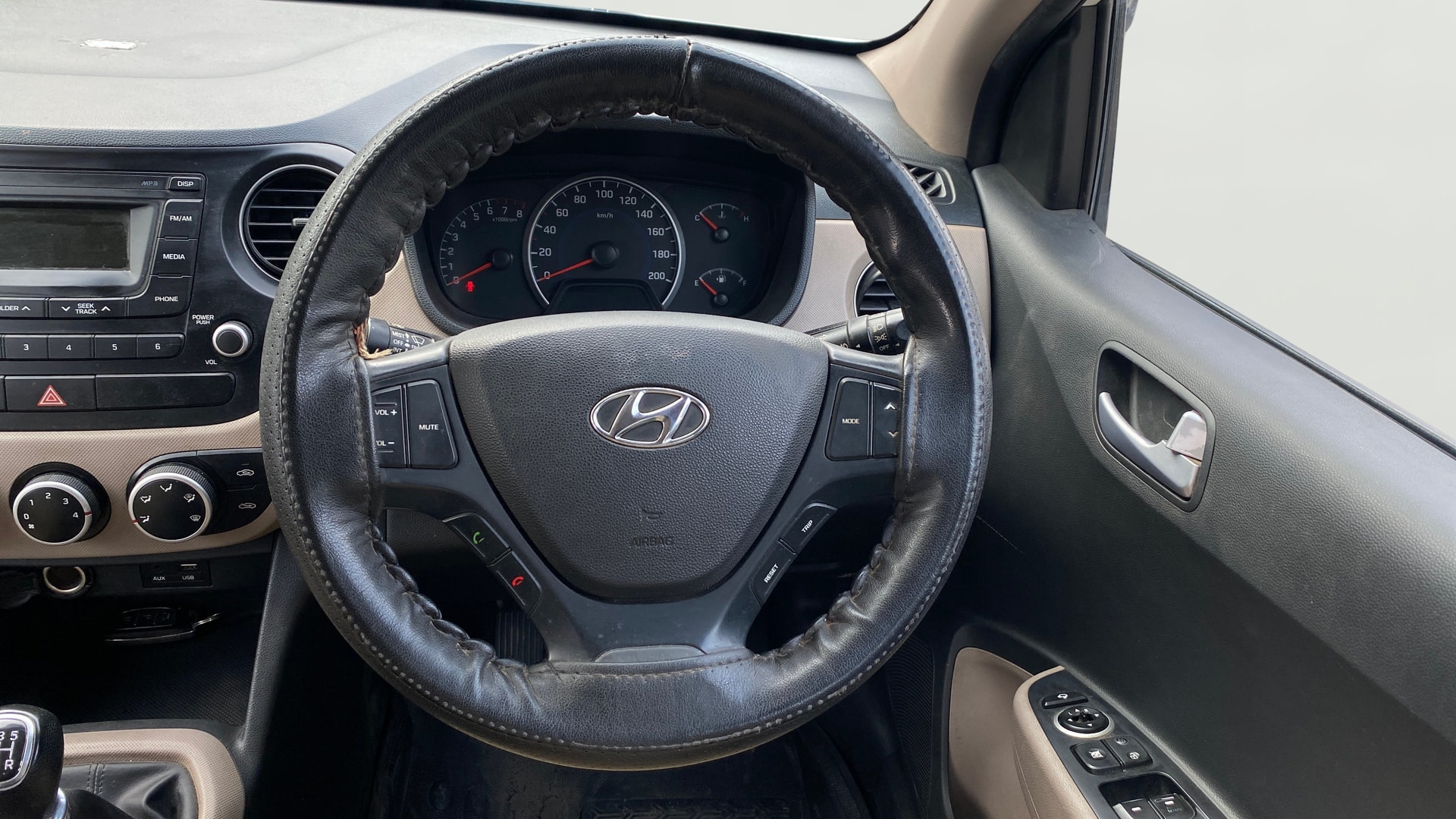 View 2017 Hyundai Grand i10 1.2 Asta Petrol Image 21 Used 2017 Hyundai Grand i10 1.2 Asta Petrol Image 21