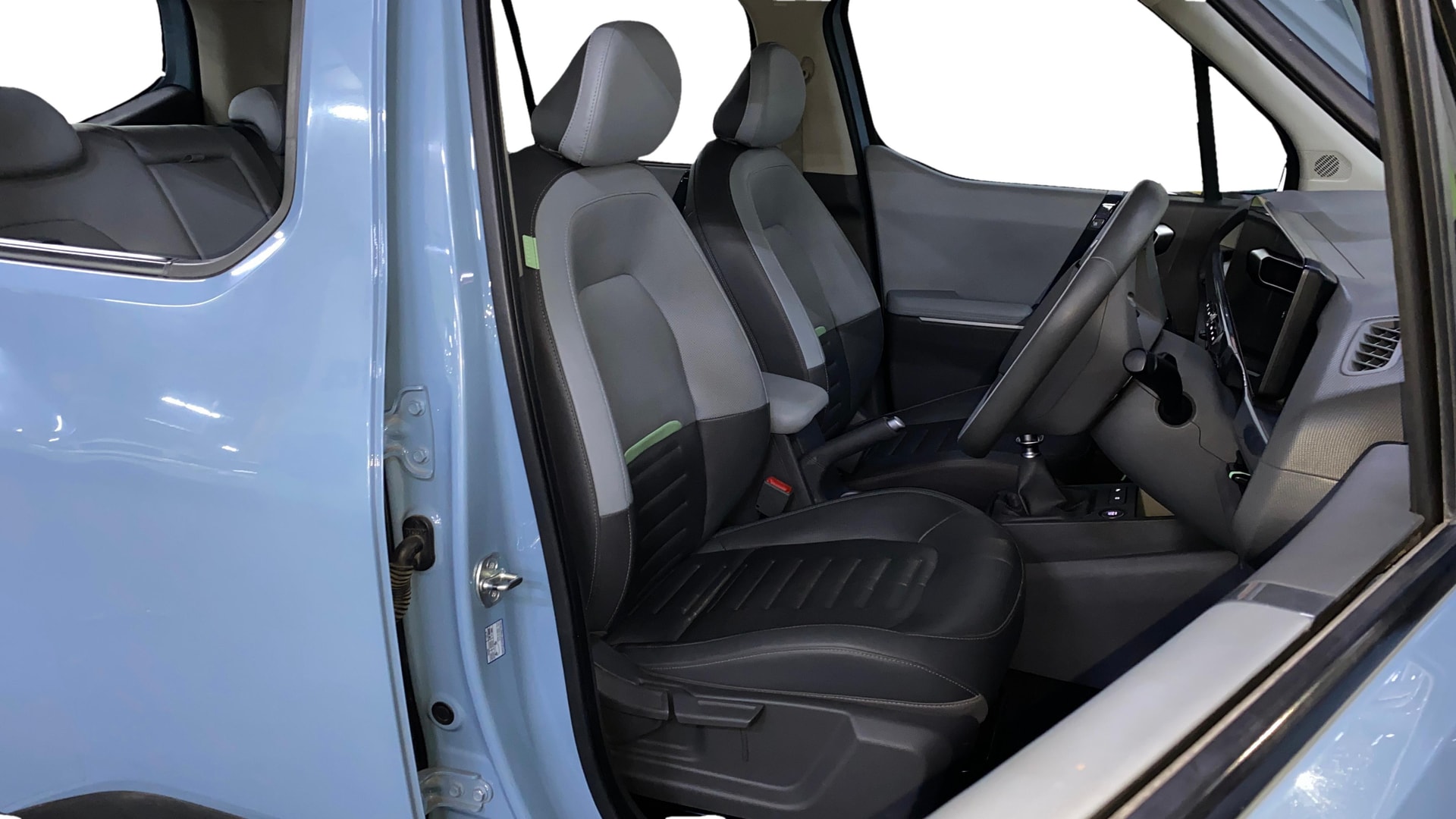 View 2025 Kia Syros HTX MT Petrol Image 18 Used 2025 Kia Syros HTX MT Petrol Image 18