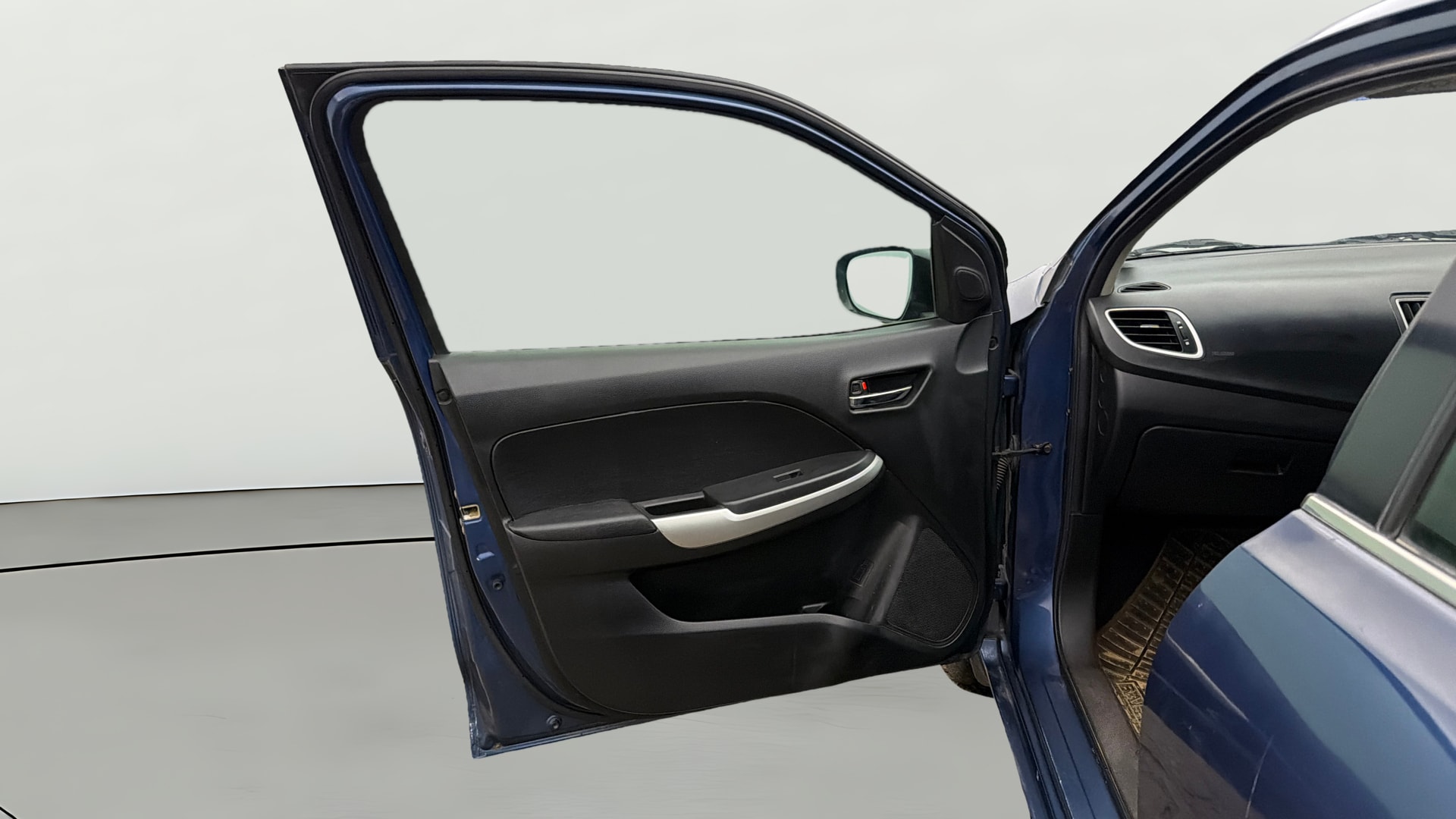 View 2017 Maruti Suzuki 1000 Base Variant Image 31 Used 2017 Maruti Suzuki 1000 Base Variant Image 31