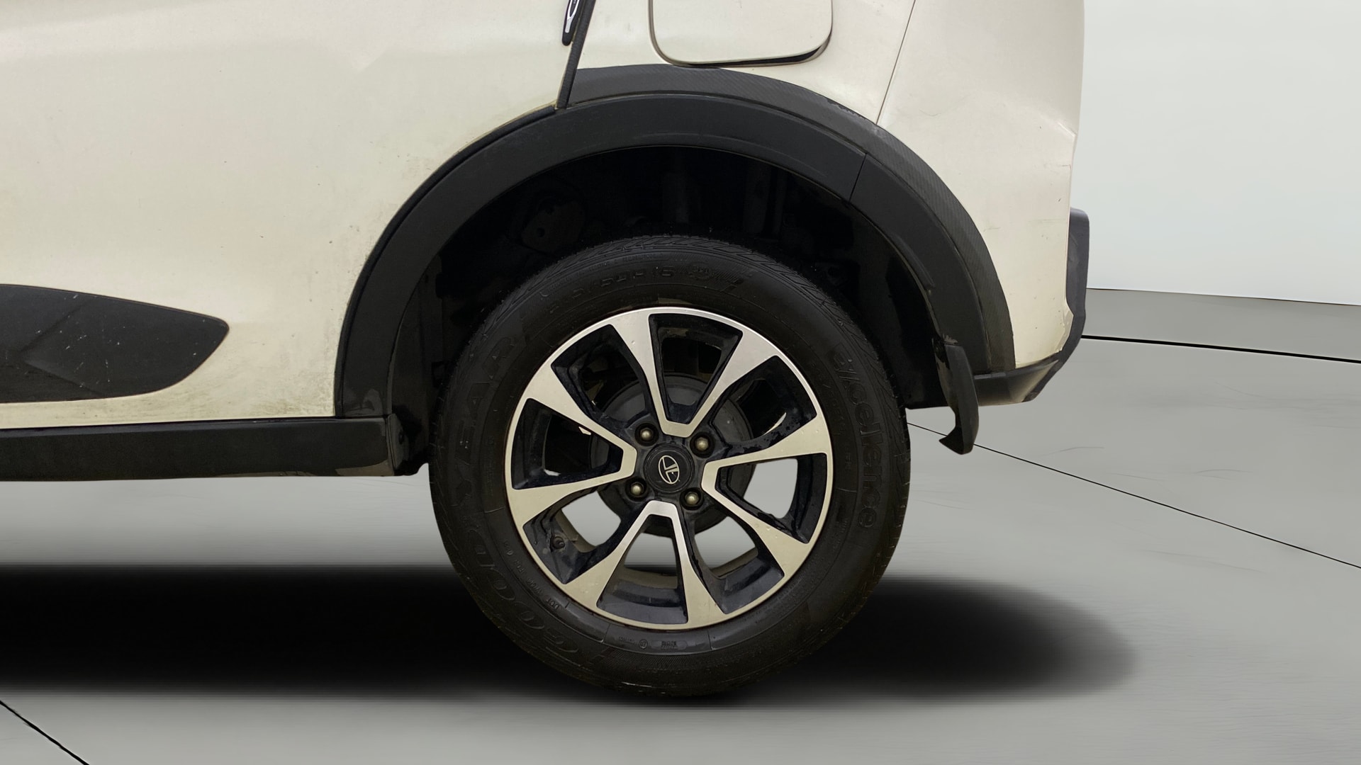 View 2021 Tata Nexon Revotron XE Image 11 Used 2021 Tata Nexon Revotron XE Image 11
