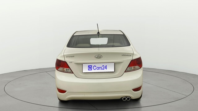 View Hyundai Fluidic Verna Image 38 Used Hyundai Fluidic Verna Image 38