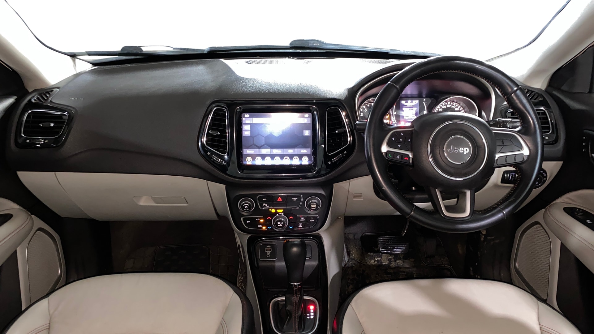 View 2019 Jeep Compass Limited Plus AT Image 15 Used 2019 Jeep Compass Limited Plus AT Image 15