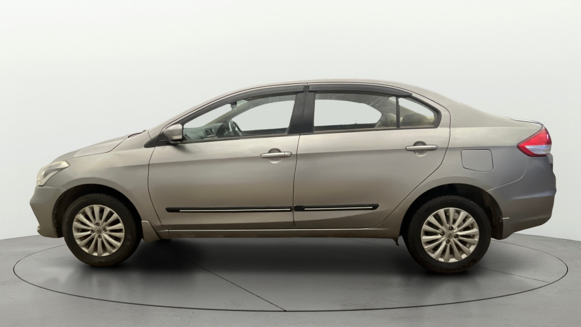 View 2019 Maruti Suzuki 1000 Base Variant Image 25 Used 2019 Maruti Suzuki 1000 Base Variant Image 25