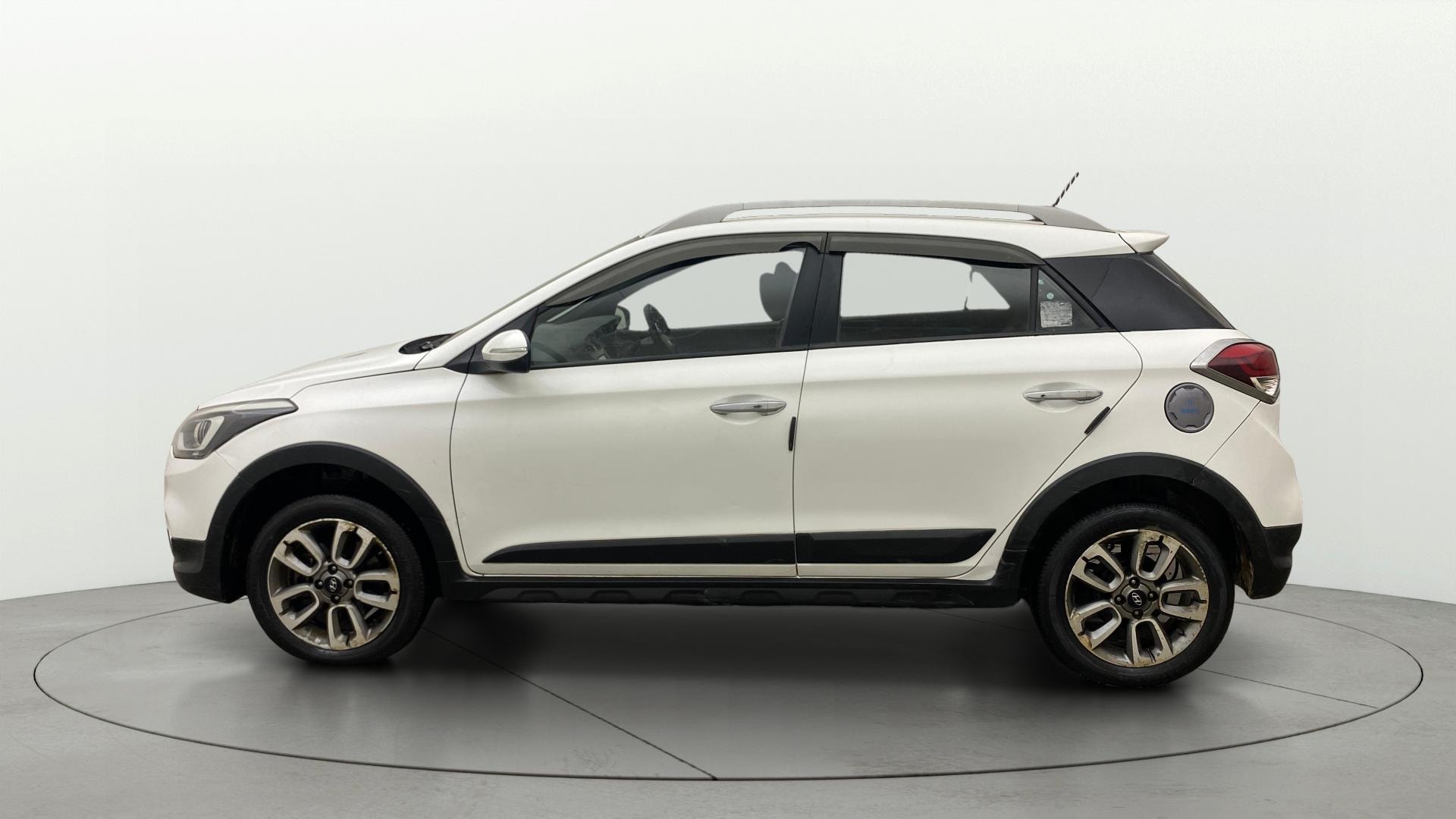 View 2016 Hyundai i20 Active 1.4 SX Image 5 Used 2016 Hyundai i20 Active 1.4 SX Image 5