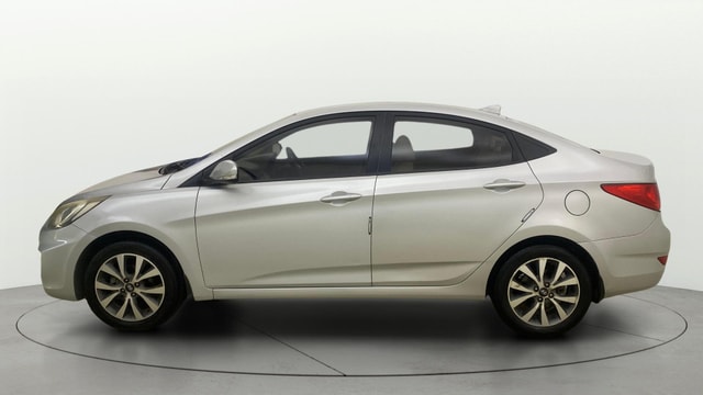View Hyundai Fluidic Verna Image 5 Used Hyundai Fluidic Verna Image 5