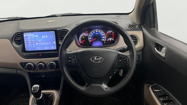 View Hyundai Grand i10 Image 12 Used Hyundai Grand i10 Image 12