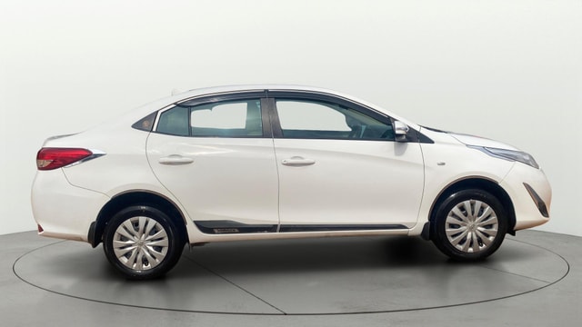 View Toyota Yaris Image 8 Used Toyota Yaris Image 8