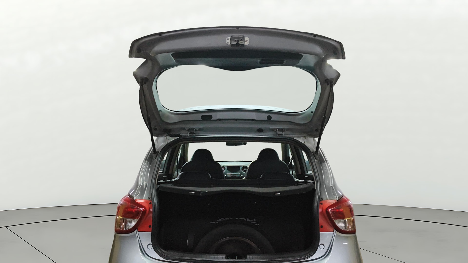 View 2019 Hyundai Grand i10 Sportz 1.2 Kappa Image 17 Used 2019 Hyundai Grand i10 Sportz 1.2 Kappa Image 17