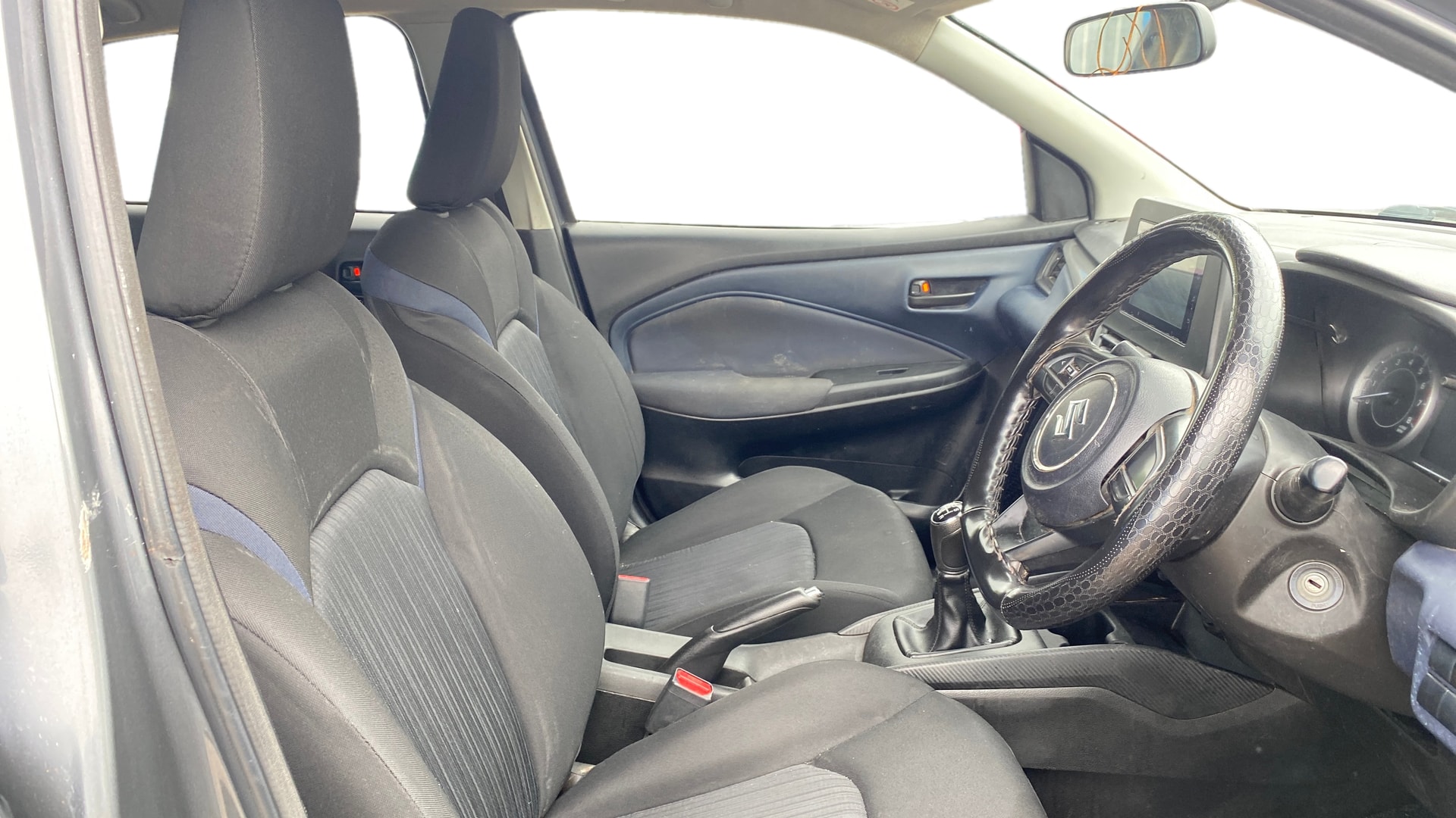View 2023 Maruti Suzuki 1000 Base Variant Image 25 Used 2023 Maruti Suzuki 1000 Base Variant Image 25