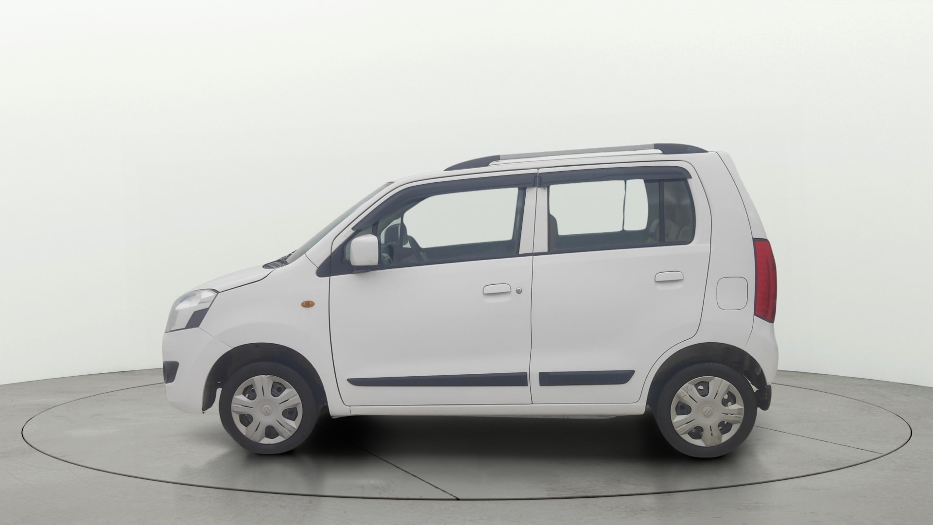 View 2018 Maruti Suzuki 1000 Base Variant Image 5 Used 2018 Maruti Suzuki 1000 Base Variant Image 5