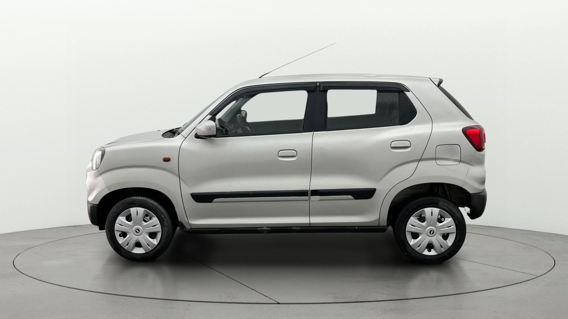 Used 2020 Maruti Suzuki 1000 Used 2020 Maruti Suzuki 1000