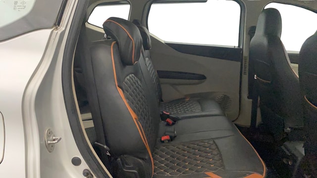 View Renault Triber Image 38 Used Renault Triber Image 38