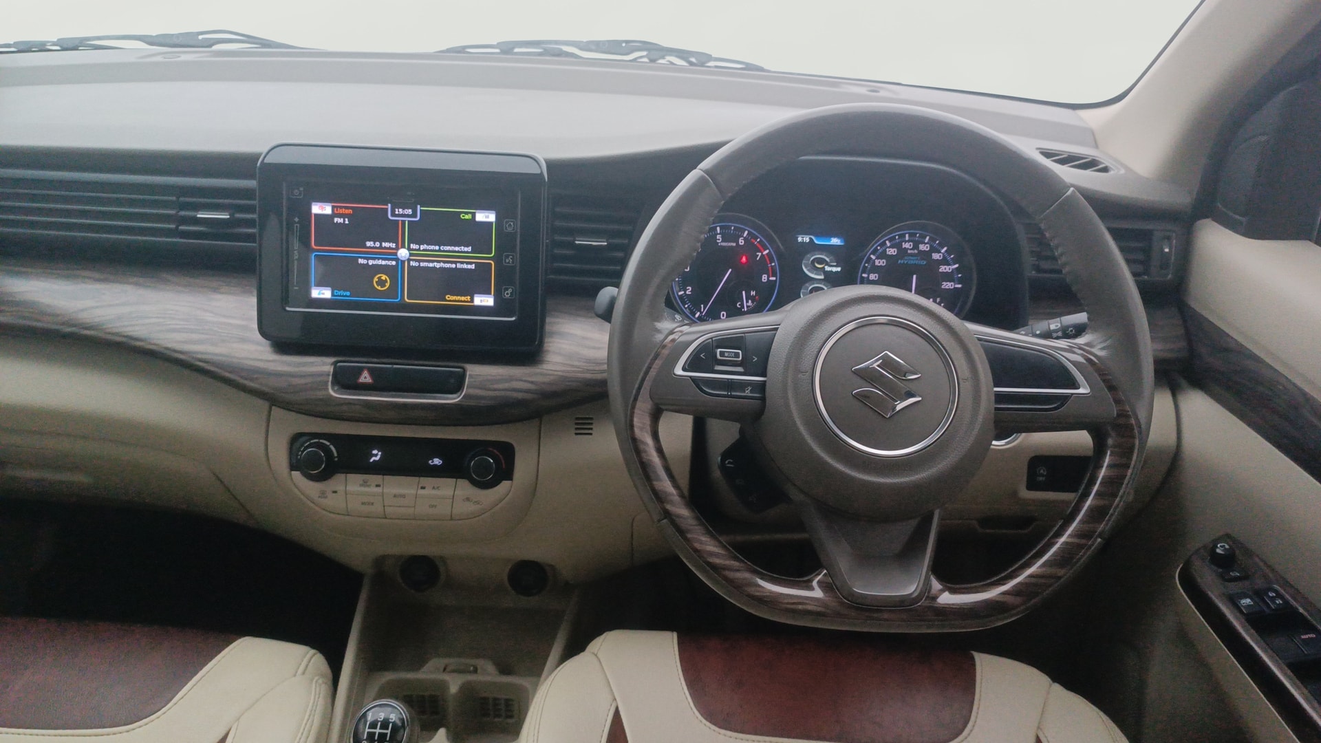 View 2019 Maruti Suzuki 1000 Base Variant Image 13 Used 2019 Maruti Suzuki 1000 Base Variant Image 13