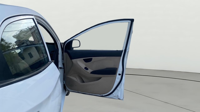 View Hyundai EON Image 43 Used Hyundai EON Image 43