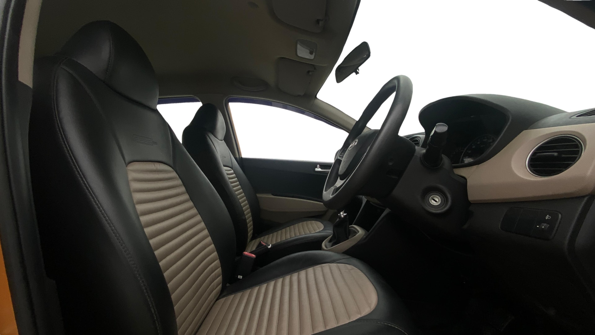 View 2016 Hyundai Grand i10 Sportz 1.2 Kappa Image 26 Used 2016 Hyundai Grand i10 Sportz 1.2 Kappa Image 26