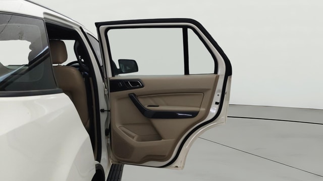 View Ford Endeavour Image 8 Used Ford Endeavour Image 8