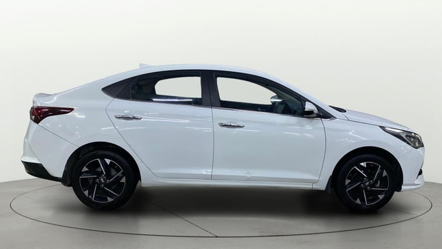 View Hyundai Verna Image 27 Used Hyundai Verna Image 27