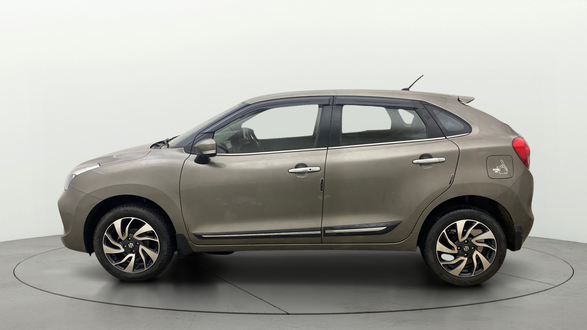 View 2021 Maruti Suzuki 1000 Base Variant Image 5 Used 2021 Maruti Suzuki 1000 Base Variant Image 5