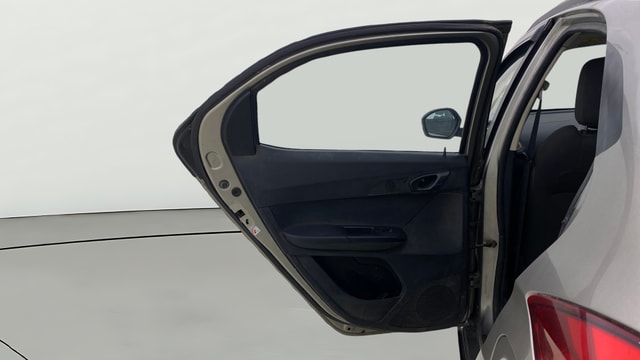 View Tata Tiago NRG Image 22 Used Tata Tiago NRG Image 22