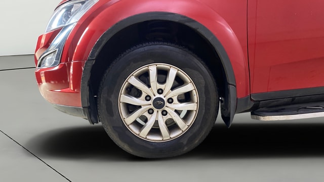 View Mahindra XUV500 Image 37 Used Mahindra XUV500 Image 37