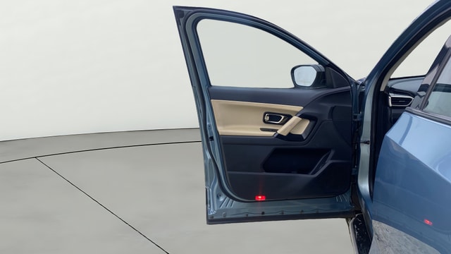 View Tata Safari Image 39 Used Tata Safari Image 39