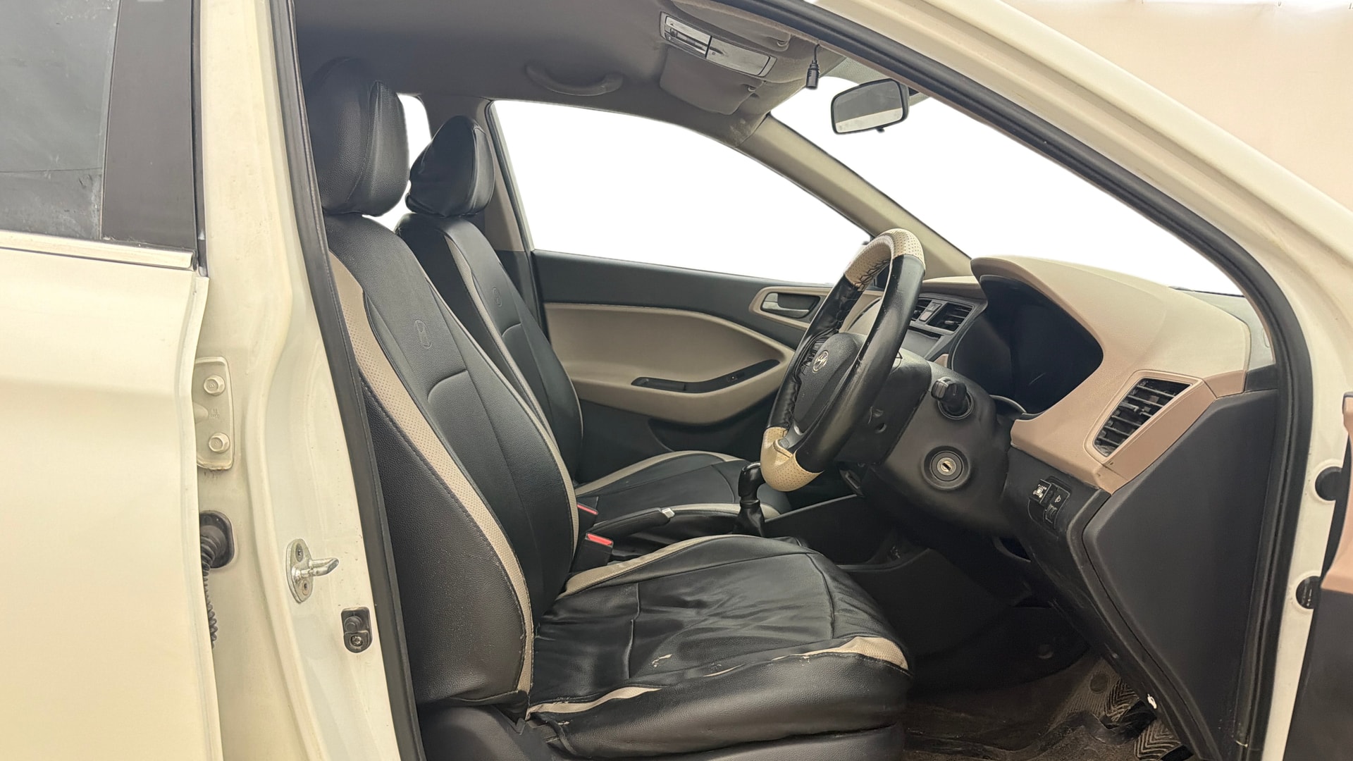View 2015 Hyundai Elite i20 Magna 1.2 Image 25 Used 2015 Hyundai Elite i20 Magna 1.2 Image 25