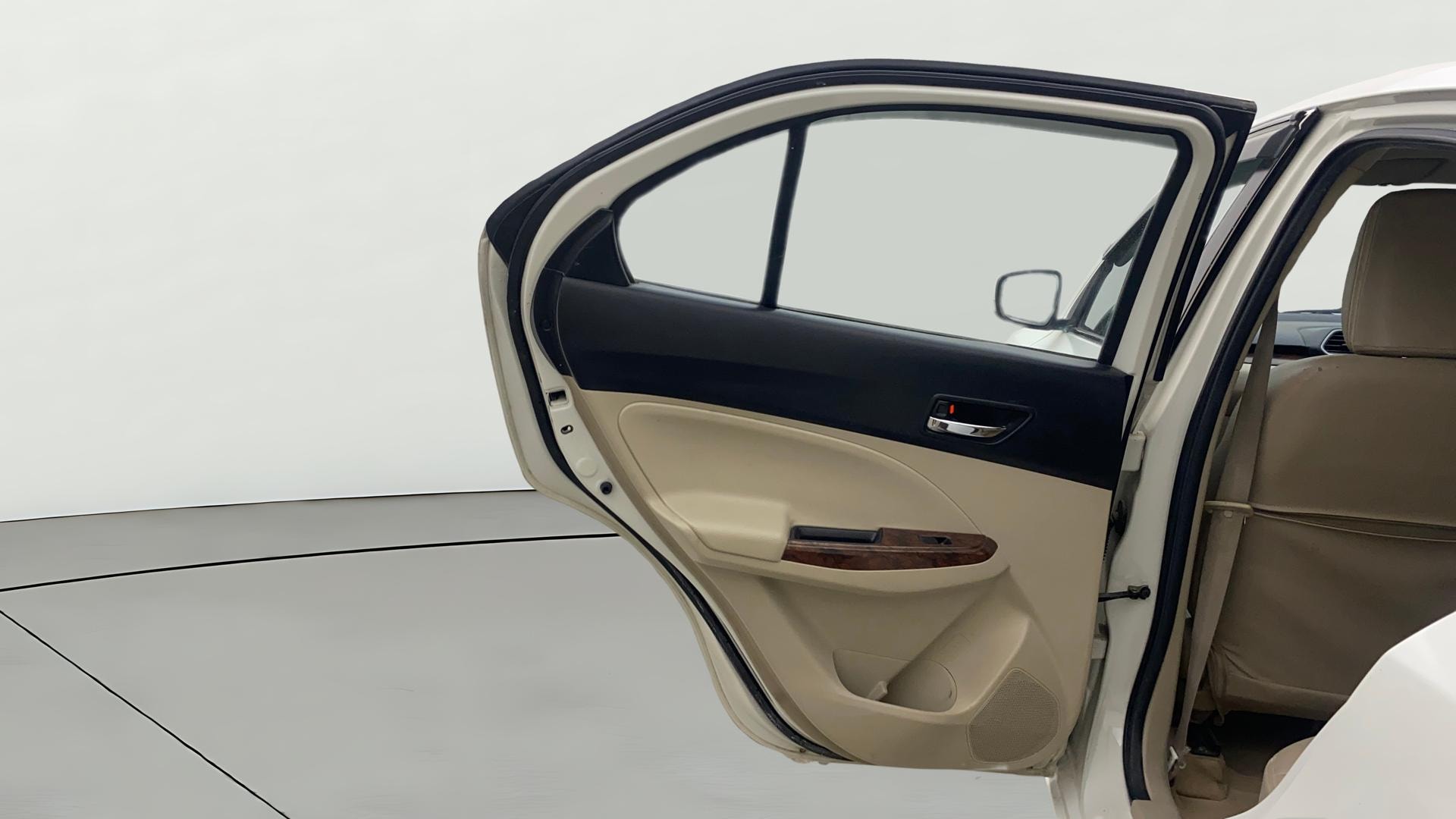 View 2020 Maruti Suzuki 1000 Base Variant Image 22 Used 2020 Maruti Suzuki 1000 Base Variant Image 22