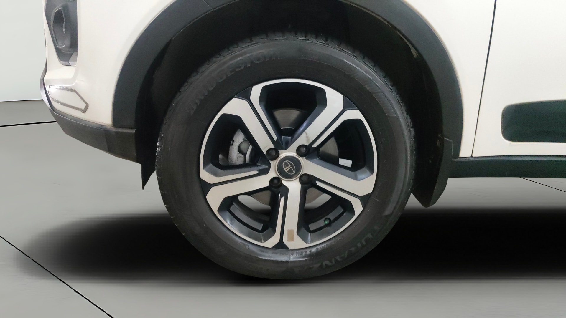 View 2021 Tata Nexon Revotron XE Image 30 Used 2021 Tata Nexon Revotron XE Image 30