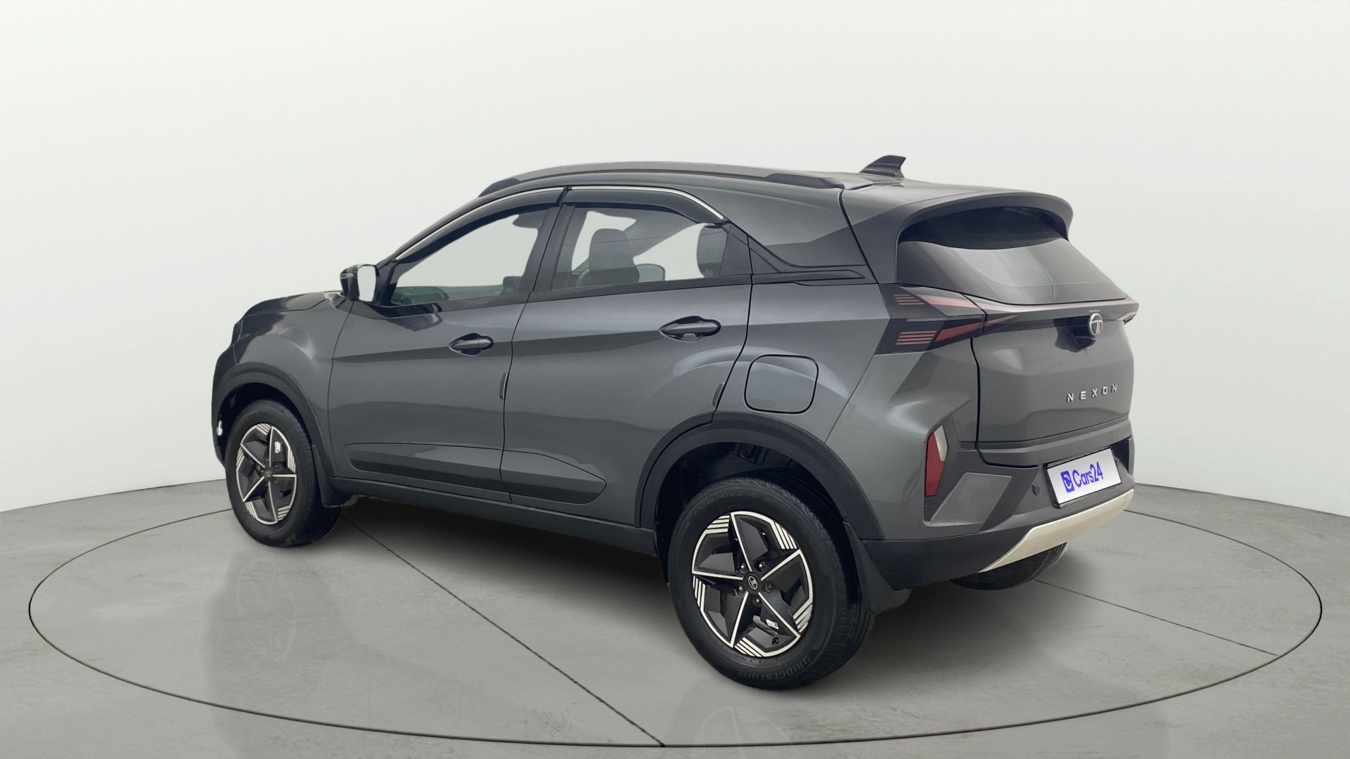 View 2024 Tata Nexon Revotron XE Image 2 Used 2024 Tata Nexon Revotron XE Image 2