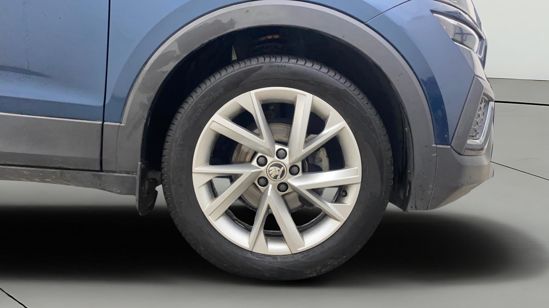 View 2024 Skoda Kushaq Style 1.0 TSI MT Image 45 Used 2024 Skoda Kushaq Style 1.0 TSI MT Image 45