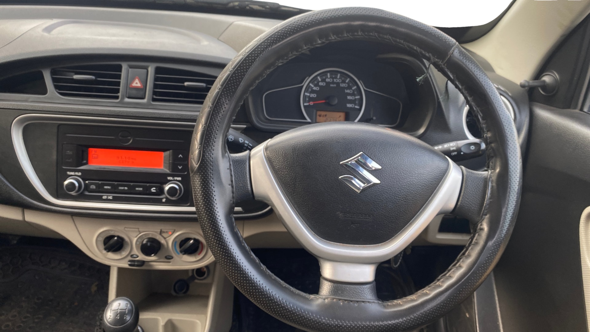 View 2020 Maruti Suzuki 1000 Base Variant Image 20 Used 2020 Maruti Suzuki 1000 Base Variant Image 20