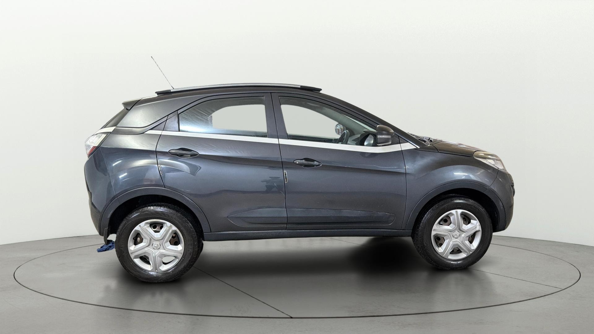 View 2020 Tata Nexon Revotron XM Image 8 Used 2020 Tata Nexon Revotron XM Image 8