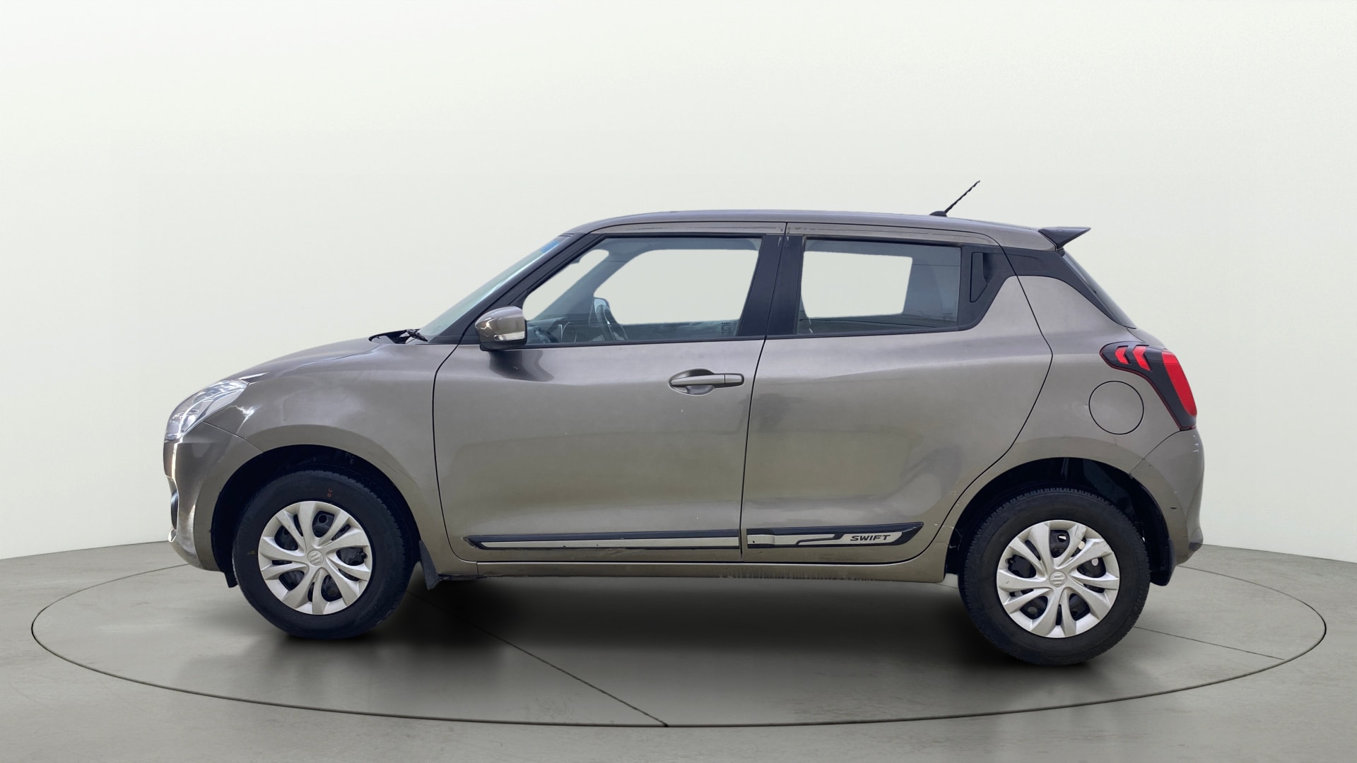 View 2022 Maruti Suzuki 1000 Base Variant Image 5 Used 2022 Maruti Suzuki 1000 Base Variant Image 5
