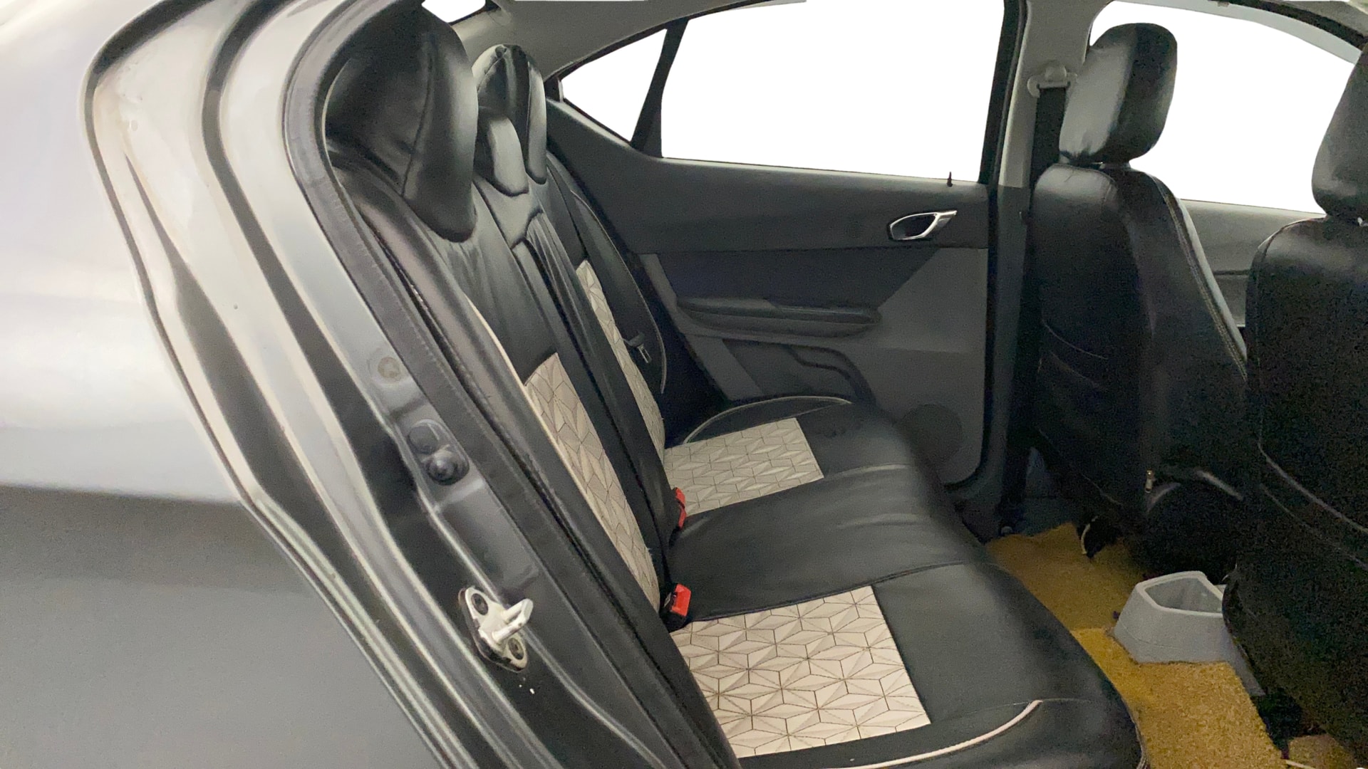 View 2021 Tata Tigor XE Diesel Image 29 Used 2021 Tata Tigor XE Diesel Image 29